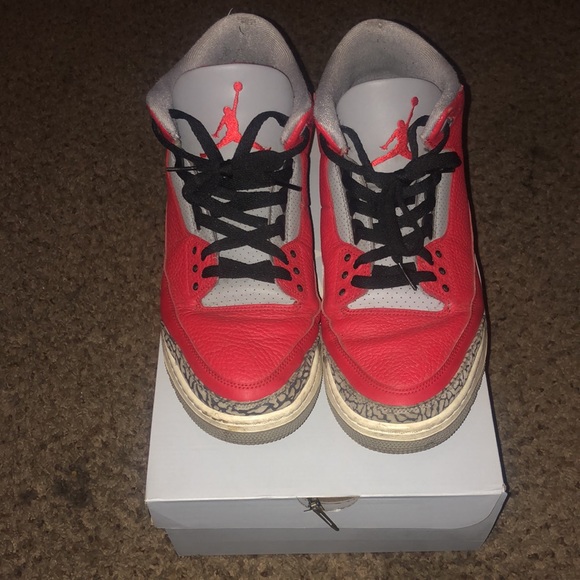 Jordan 3 red cement - Picture 2 of 5